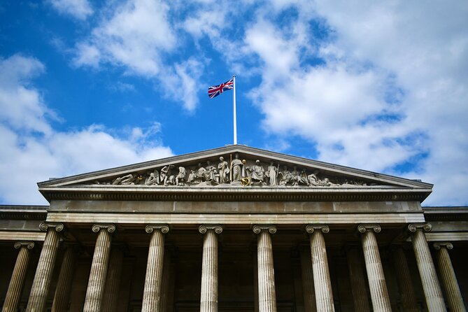London: British Museum Guided Tour - Enlightenment Rooms: Hans Sloane and the King George III Library