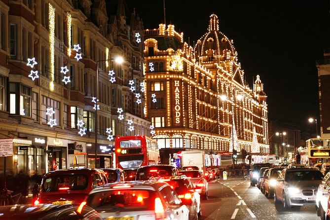 London Christmas Eve Illuminations Guided Tour by Night - Stop-by-Stop: Buckingham Palace When the Lights Turn On