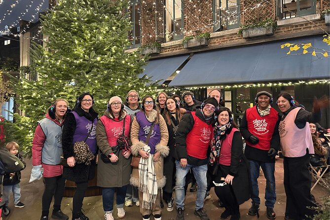 London Christmas Lights Guided Tour With Christmas Music - Silent disco headsets, festive stories, and why it keeps the pace fun