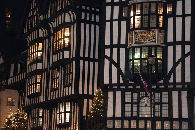 London Christmas Lights Guided Walking Tour - Regent Street and Oxford Street: the main lights moment of the night