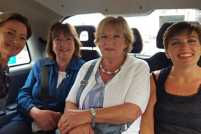 London Classic Sightseeing Private Taxi Tour - A private taxi tour that actually feels like your London