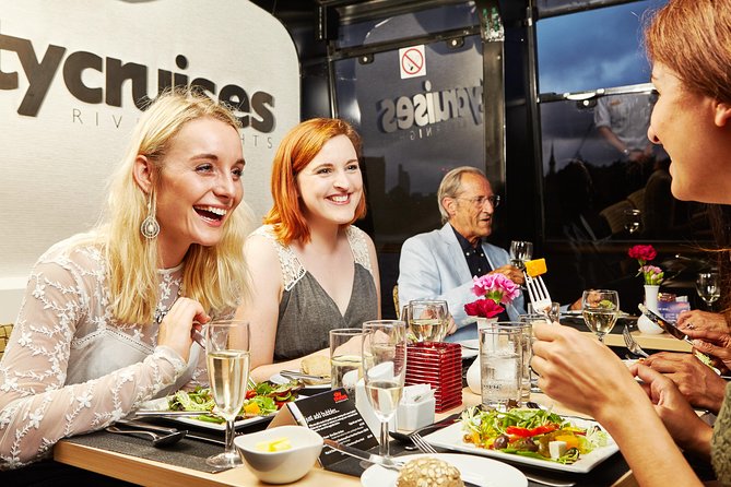London Dinner Cruise on the Thames River - Fixed tables, window views, and how to get the best angle