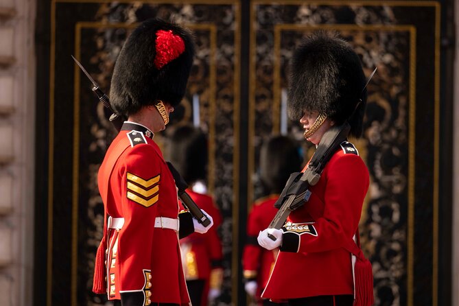 London Essential 2 hour introductory Walking Tour With a Londoner - Why this 2-hour London intro is a smart use of your time