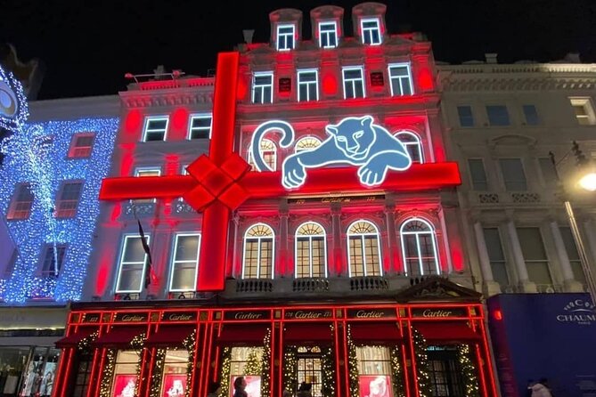 London Exclusive Christmas Lights Guided Tour by Black Cab - Hamleys: toy-store lights and a family-friendly highlight