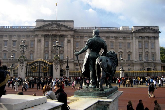 London Full Day Sightseeing Tour with London Eye - Thames River boat ride: the short break that changes the day