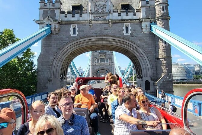 London: Guided Sightseeing Tour on a Vintage Open-Top Bus - The 90-minute route: seeing Piccadilly, St. Paul’s, and the Tower from the top deck