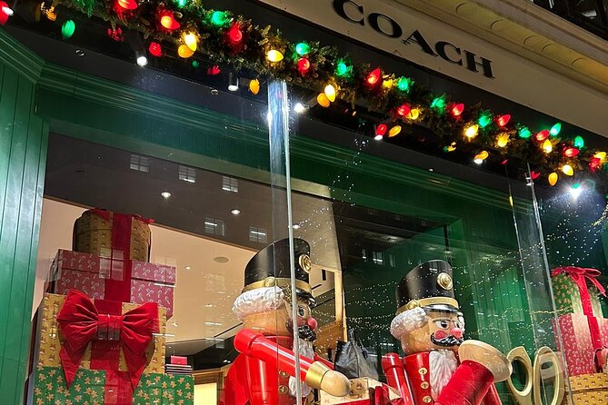 London Magical Christmas Walking Tour with Guide - New Covent Garden Market and Hyde Park: end-of-walk magic with ticket notes