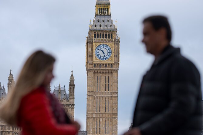 London: Private Landmarks with a Professional Photographer - The photographer experience: what great direction looks like