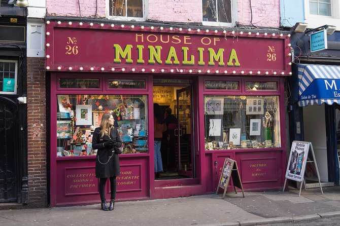 London Private Walking Tour: Notting Hill, Highlights & Markets - Notting Hill: Orwell, bookshop nostalgia, and the blue door on Westbourne Park Road