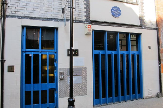 London Rock and Roll Music Tour - Notting Hill, Studio Life, Film Locations, and Punk’s Cradle