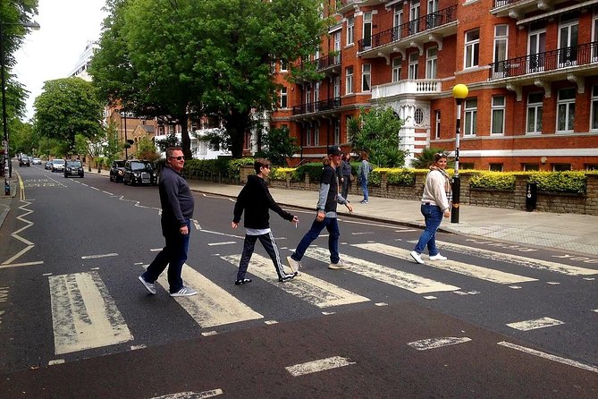 London Rock N Pop taxi Tour - Pubs, Clubs, and Star-Spotting With Real Flex Time