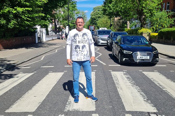 London Rock N Roll Beatles Private Black Cab Tour - Montagu Square and John Lennon’s real writing-world