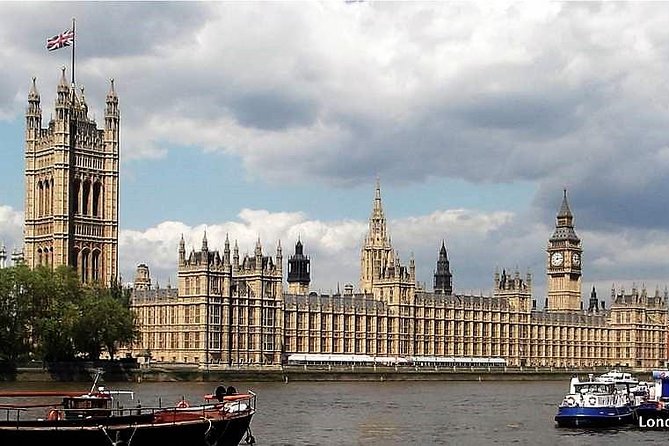London Royal Highlights - Private Taxi Tour with Hotel Pickup - St Paul’s Cathedral: 15 minutes for the dome and the setting