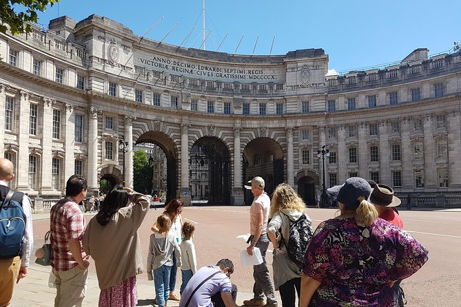 London's Palaces & Parliament Tour (See Over 20+ London Top Sights) - Westminster Abbey Area: Why This Stop Feels Different