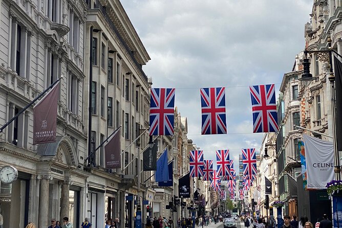 London Shopping Tours - How the guide helps you shop, not just tour