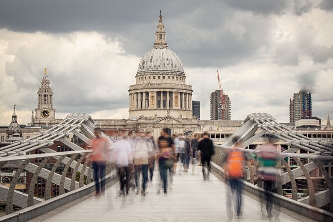 London through the lens: Iconic photo spots, hidden gems & food. - Quick hits to know