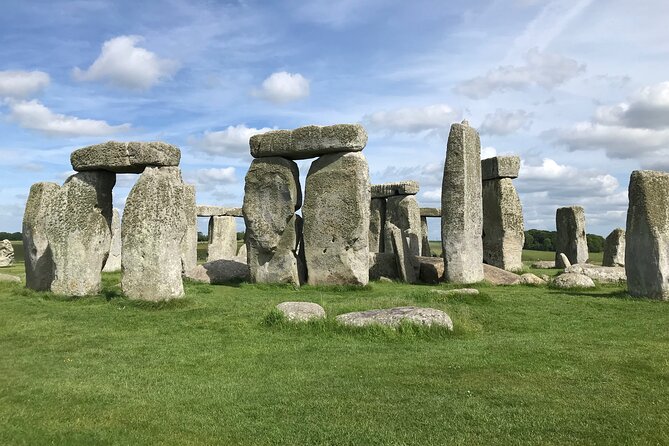 London to Southampton Port - Transfer with Sightseeing - A real day in villages, the Downs, and country pubs