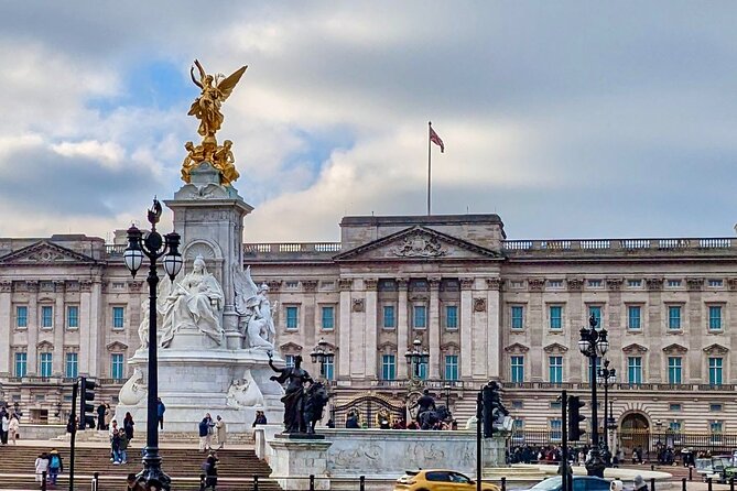 LONDON Westminster Private Walking Tour fully flexible - Pacing, Crowd Handling, and the Small Breaks That Matter
