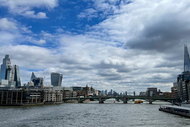 London Witches and History Walking Tour - St Paul’s Cathedral Finish: Time to Wander Without a Script