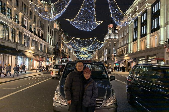 Magical Christmas Lights in London: Private Black Cab Tour - Beyond the Main Streets: North Bank, Royal Views, and Illuminated River