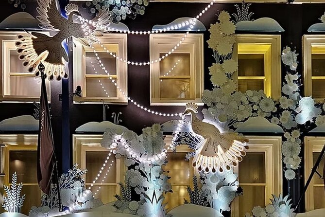 Magical London Christmas Lights Walking Tour with a Londoner - Why This 2-Hour Christmas Lights Walk Works Better Than a Bus