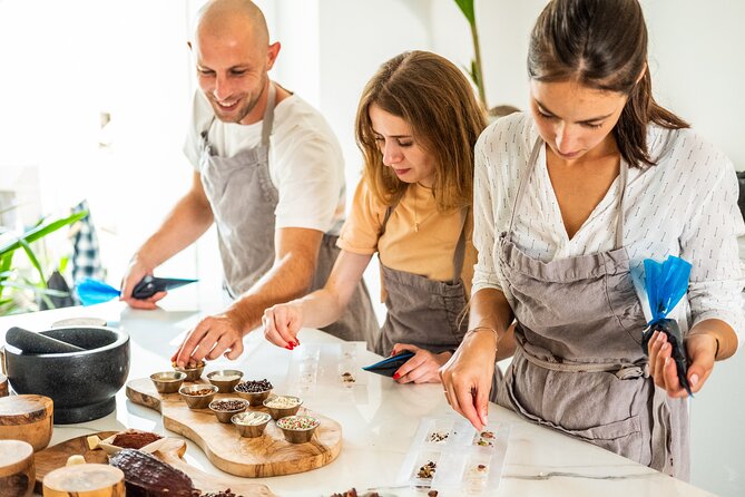 Make Your own Amazing Chocolate in Notting Hill - Timing, Booking, and Getting There at Ledbury Road