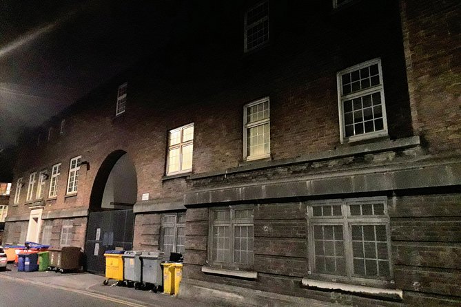 Manchester Haunt Quest: Solve the Mystery of the Pusher - Chetham’s Library: Old Pages, Small Print, Big Answer