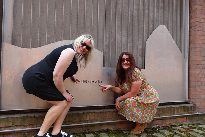 Manchester Music Walking Tour - Stop by stop: how the Manchester walk usually feels