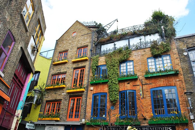 Misfits of Covent Garden Walking Tour - Jubilee Market: traders, nightlife, and live entertainment