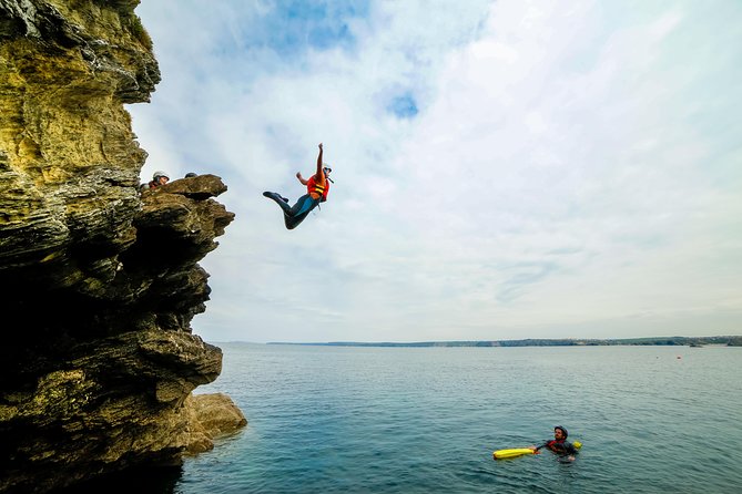 Newquay Coasteering x Cornish Wave | Original Since 2012 - The 2-Hour Coasteering Flow Along the Coast