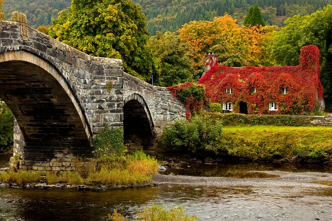 North Wales & Caernarfon Castle Full-Day Tour from Manchester - Getting out of Manchester without the headache