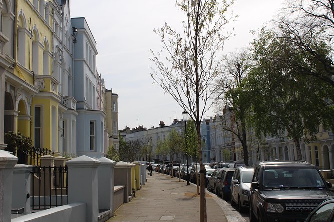 Notting Hill Tour - St Lukes Mews: The Love Actually Cue Card Moment