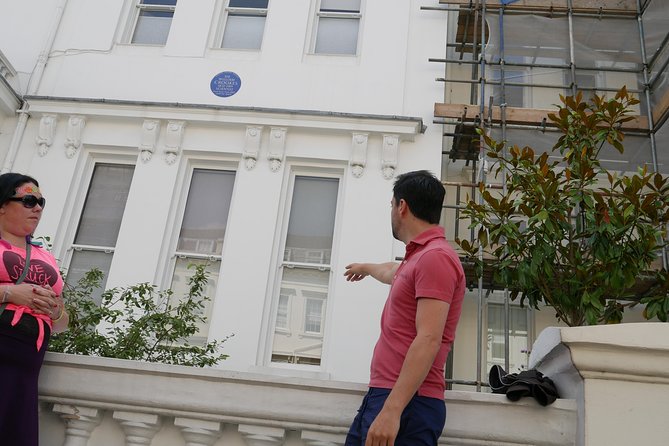 Notting Hill Walking Tour for Small Groups - The Notting Hill stop: blue door energy plus neighborhood context