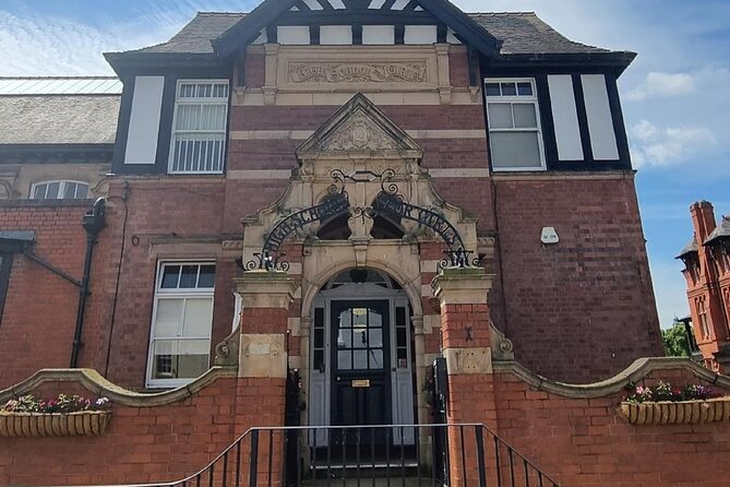 On the Origins of Charles Darwin: A Self-Guided Audio Tour of Shrewsbury - Saint Alkmunds Church and the Old Market Hall Stop