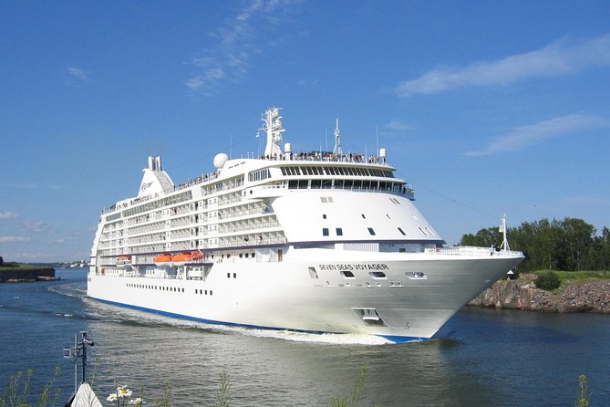 One Way or Round Trip Private Transfer from London to Southampton Cruise Port - Who should book this private transfer?