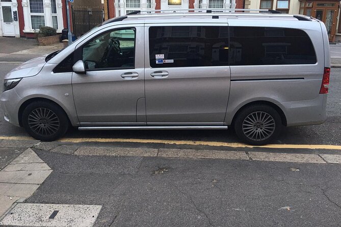 One Way Taxi Transfer from London to Heathrow Airport - Small Extras That Can Change Your Total Cost