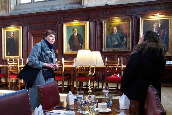 Oxford: 90 minute Architectural & Historical Highlights Tour - Exeter and Lincoln Colleges: Architecture with Literary Famous Names