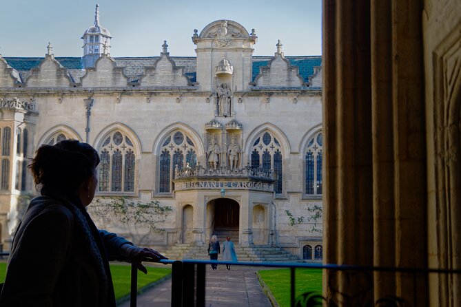 Oxford: 90 minute Architectural & Historical Highlights Tour - Oriel and Corpus Christi: Courtyards, Animals, and the Oxford Quirk Factor