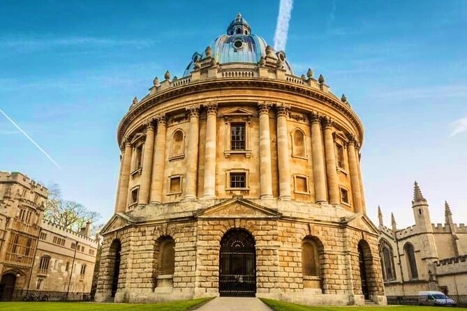 Oxford: Official CS Lewis and JRR Tolkien Walking Tour - Meeting at Broad Street, Then Exeter College From the Outside