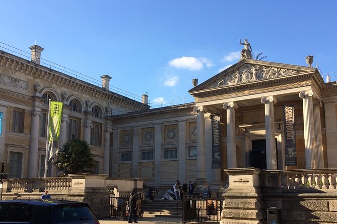 Oxford Official University & City Tour - Meeting on Broad Street, then finding Oxford’s pulse fast