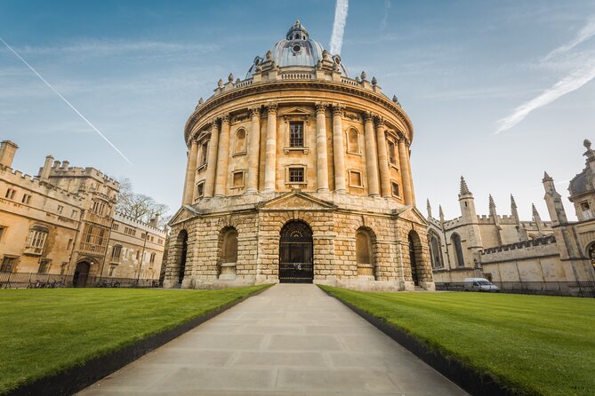 Oxford Official University & City Tour - Radcliffe Camera and the college-square feel: Oxford’s postcard center