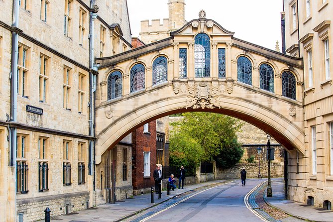 Oxford, Stratford-upon-Avon and Warwick Castle on Boxing Day - Warwick Castle: Medieval Theatre Meets Victorian Details