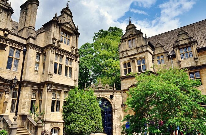 Oxford University Walking Tour With University Alumni Guide - Key Highlights You’ll Actually Feel