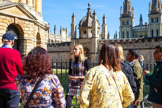 Oxford University Walking Tour With University Alumni Guide - Merton and Oriel College Stops: Chapels, Age-Old Debates, and Drama