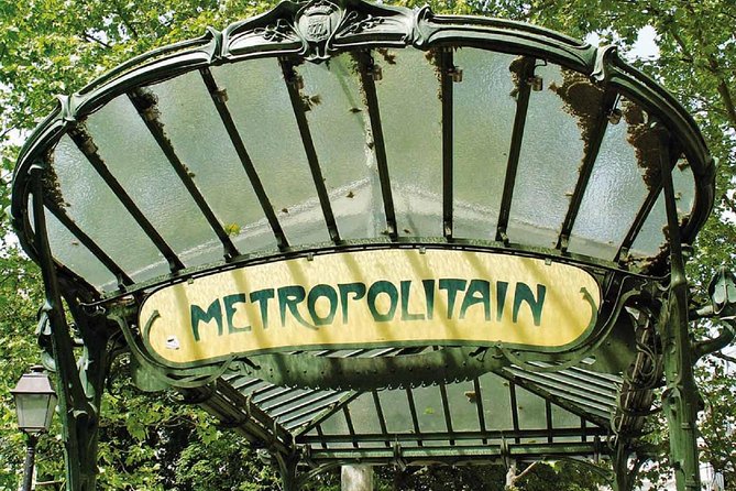 Paris by Rail with Sightseeing Bus and River Cruise - Sacré-Cœur at Montmartre, Plus Your Last Real Walk