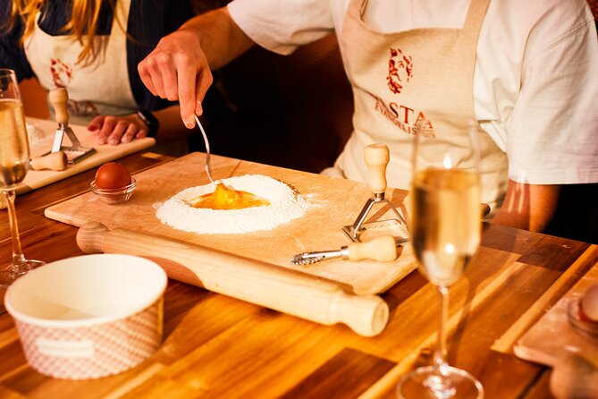 Pasta Making with Unlimited Prosecco in London's West End - Who should book this West End pasta class