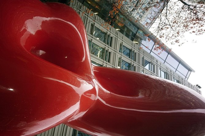 Photography Tour walking the back streets of London's West End (3 hours) - Logistics that affect your experience on the ground