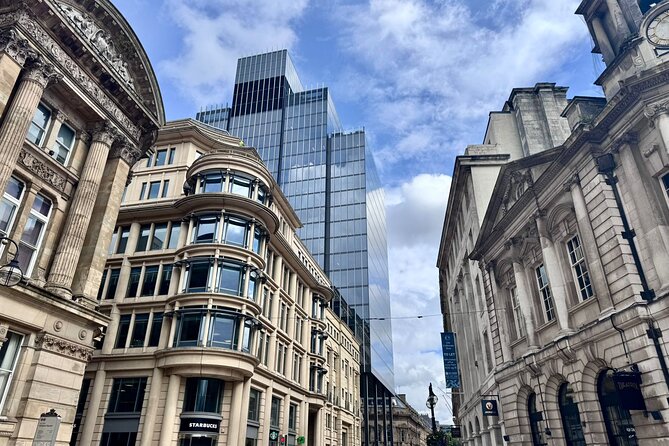 Photography Walking Tour in Birmingham - Brindley Place canals: symmetry and leading lines you can repeat