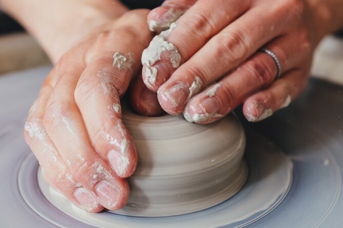 Potter's Wheel Taster Experience in the North Cotswolds - Key highlights before you book