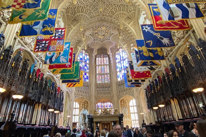Priority Access Tour of Westminster Abbey with London Eye option - Cellarium Cafe: coffee and pastries before you face the crowds
